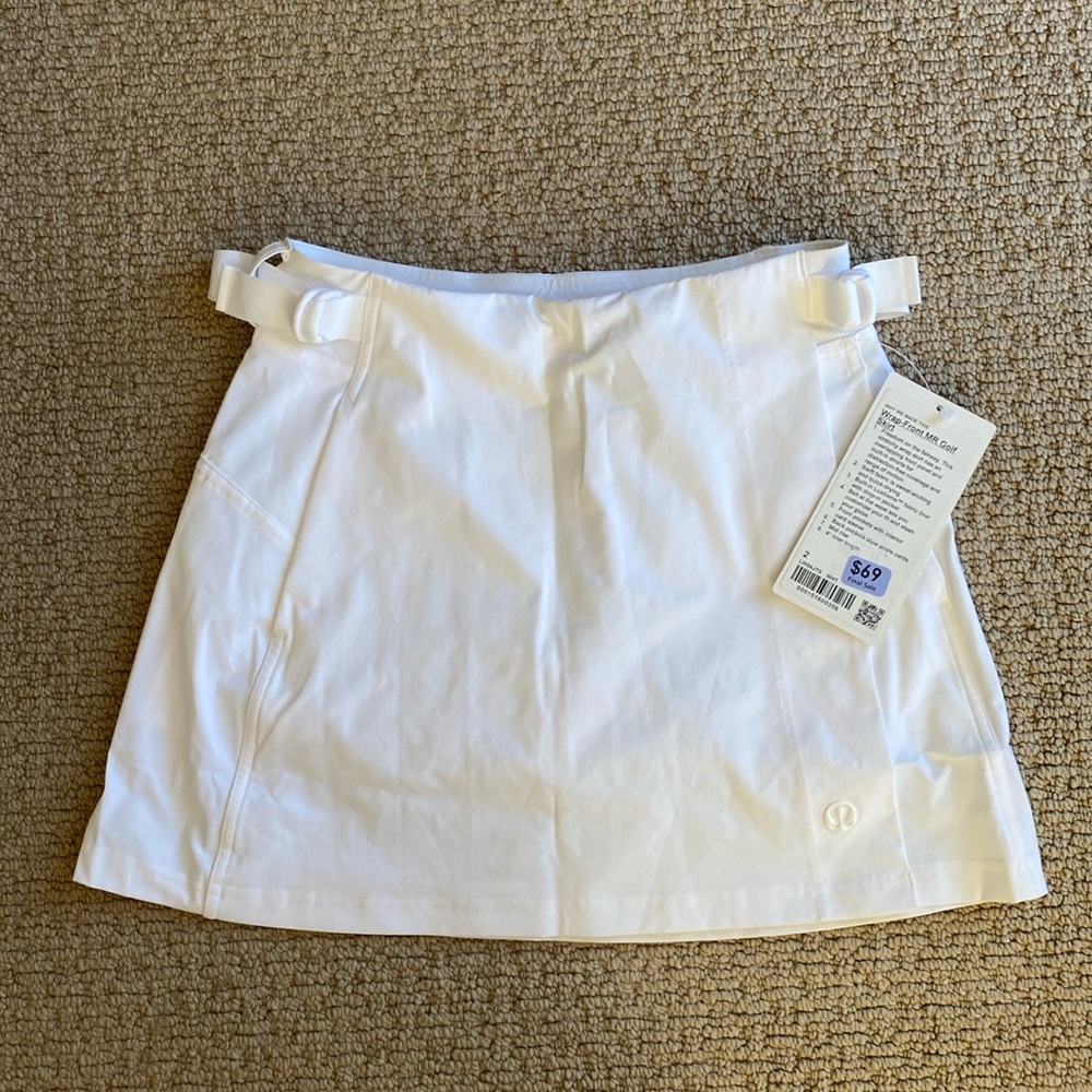 Lululemon golf scort